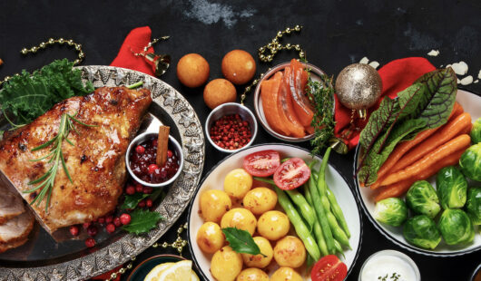 Everyone gather round 12 25